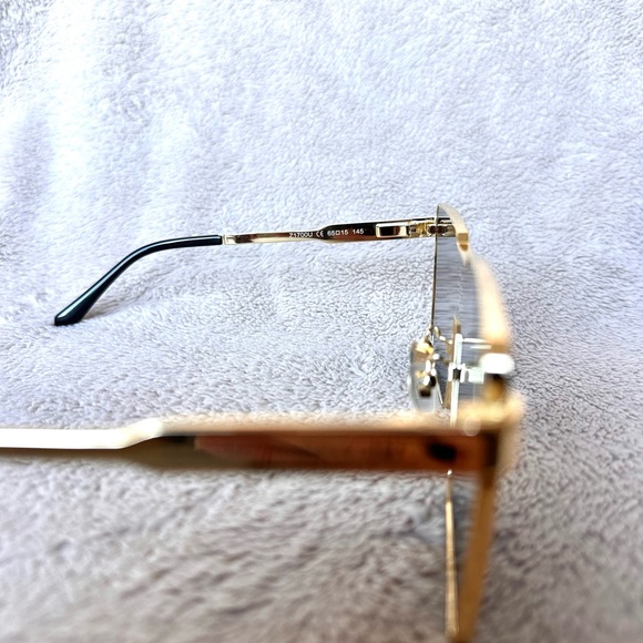 Louis Vuitton Cyclone Gold and Black Sunglasses - Picture 5 of 7